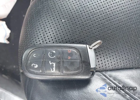 2019 Jeep Cherokee Limited 4X4 from USA, damaged, VIN 1C4PJMDX6KD356569